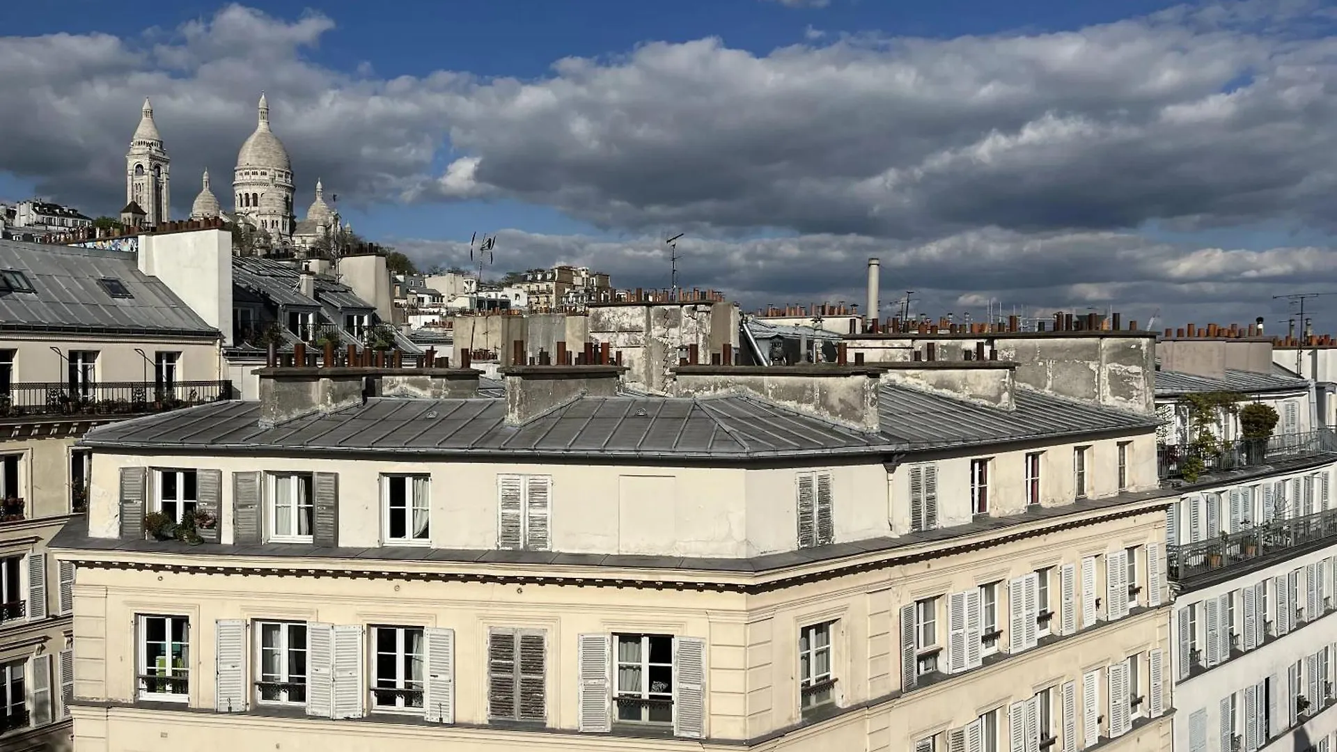 Proche De Montmartre 45 M² Balcon Daire *